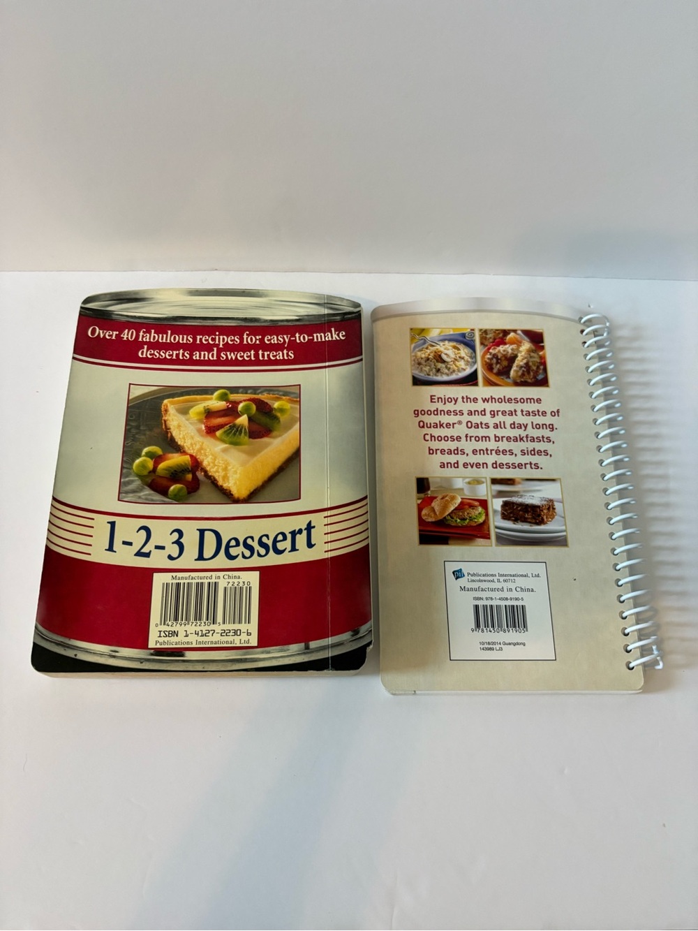 Lot of 2 Cookbooks - Picture 2 of 2